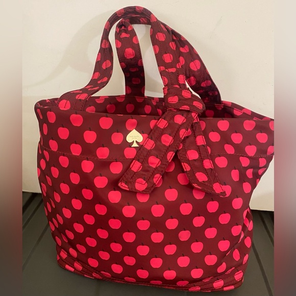 Kate Spade New York Flatiron Nylon-Barbara, all-over red/pink apple print EUC! - Picture 3 of 4